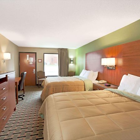 Days Inn Conover/Hickory Екстериор снимка