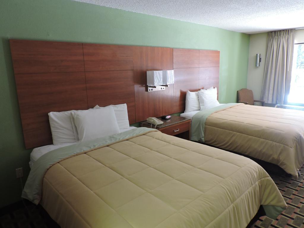 Days Inn Conover/Hickory Стая снимка