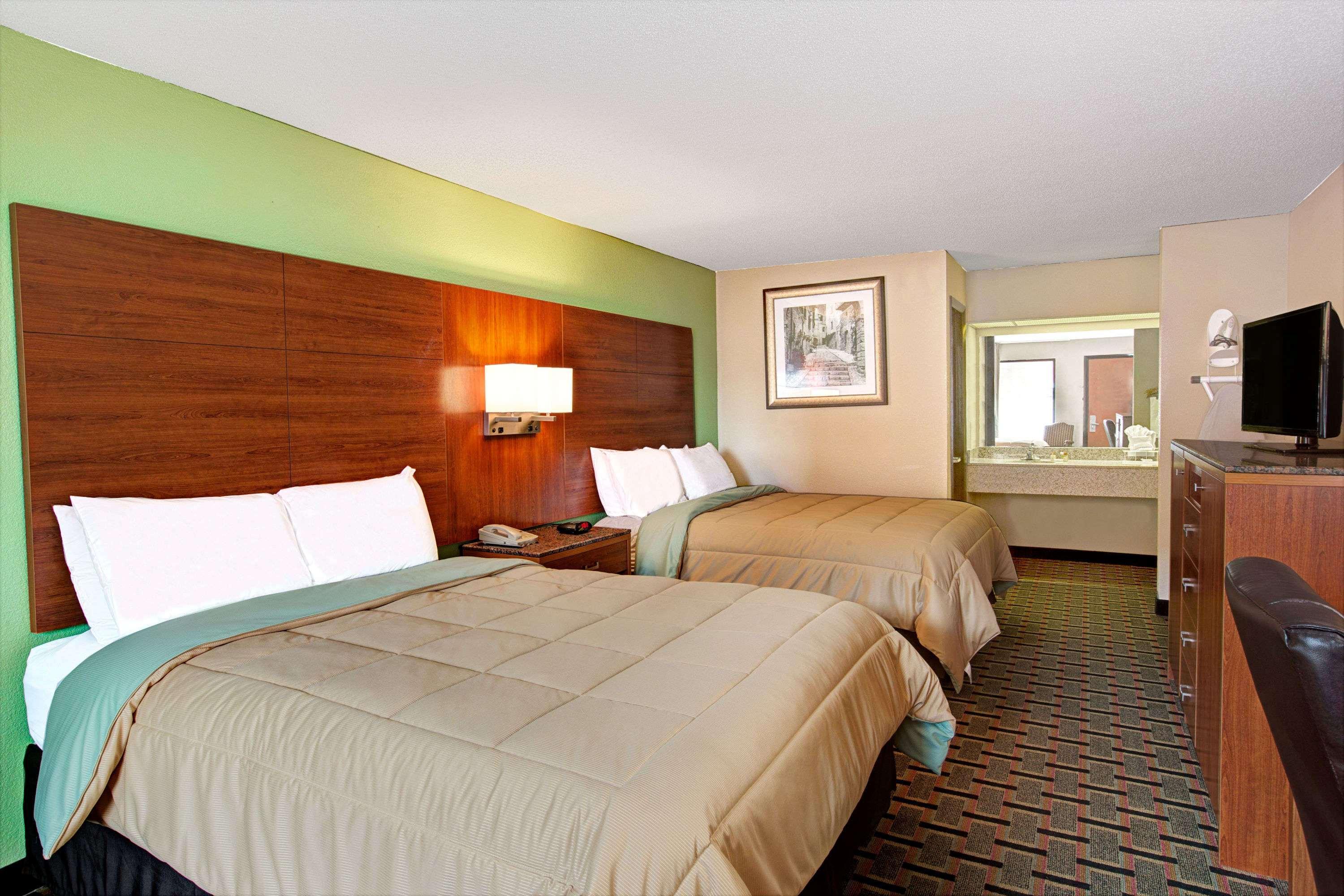 Days Inn Conover/Hickory Екстериор снимка