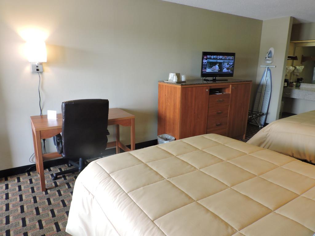 Days Inn Conover/Hickory Стая снимка