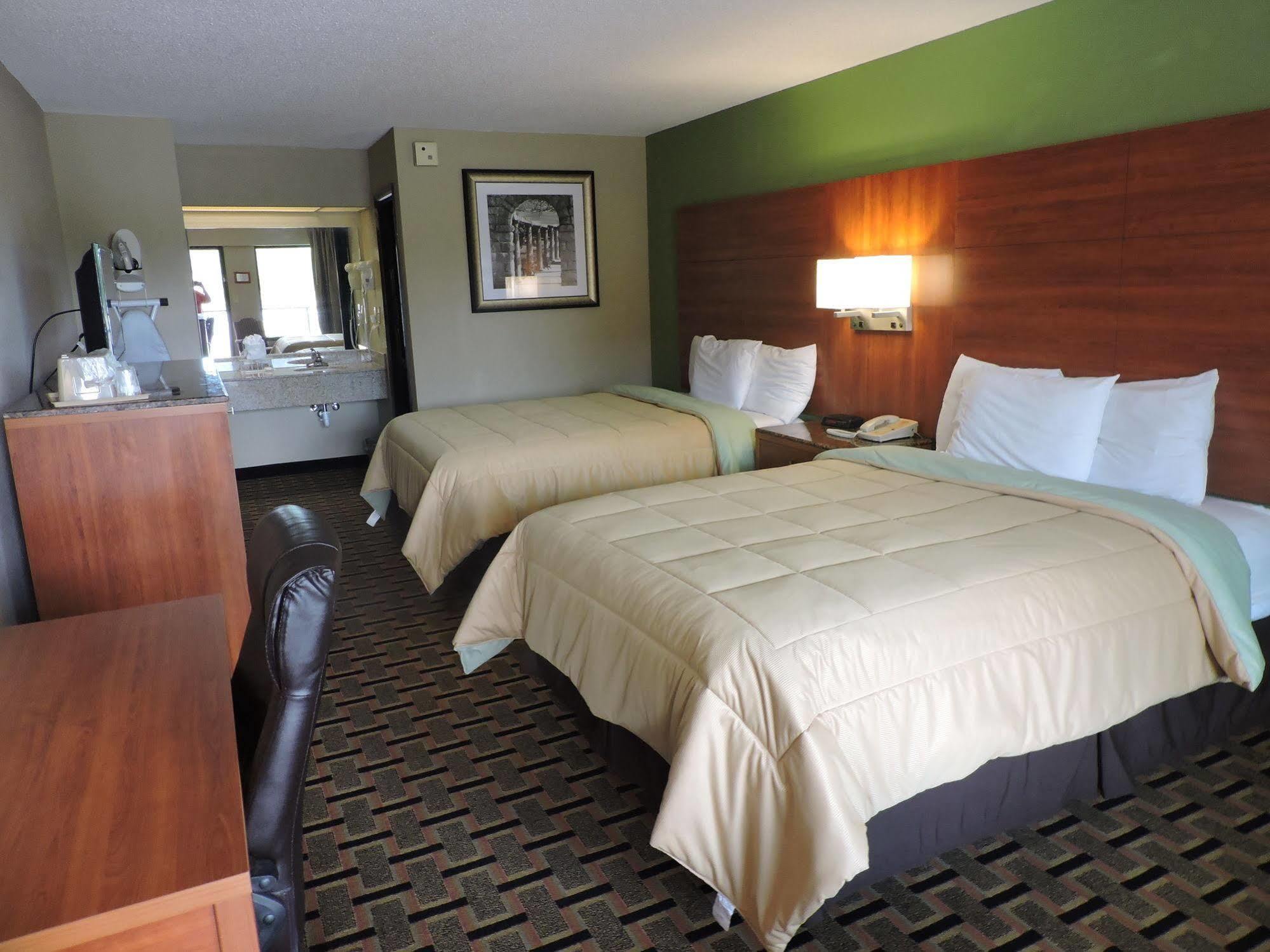 Days Inn Conover/Hickory Екстериор снимка