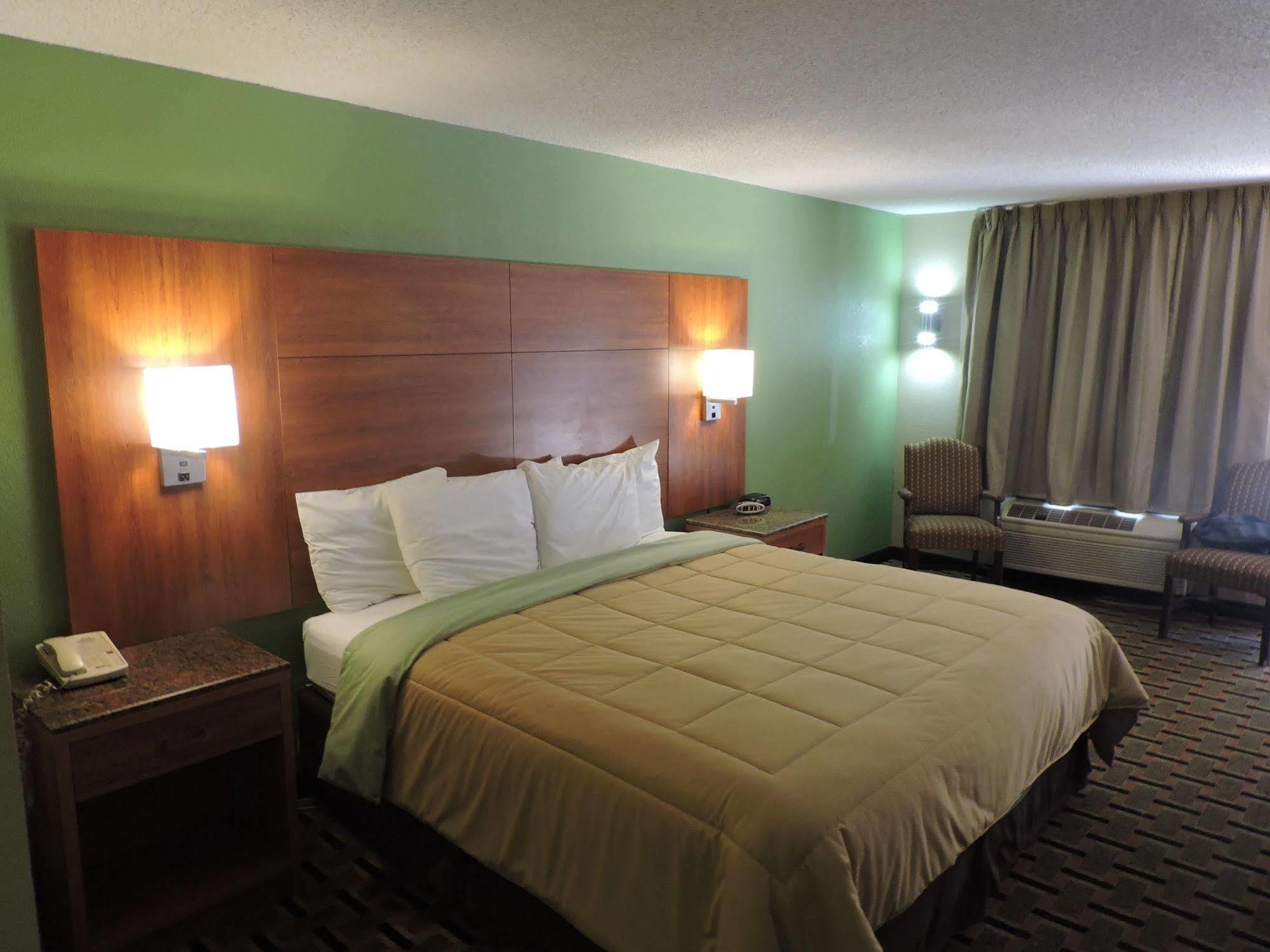 Days Inn Conover/Hickory Екстериор снимка