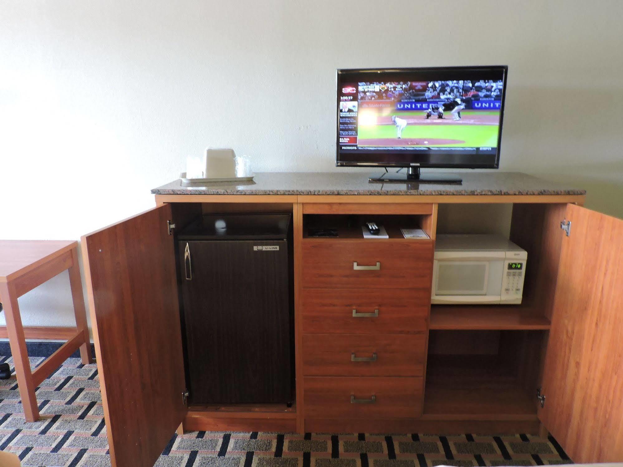 Days Inn Conover/Hickory Екстериор снимка